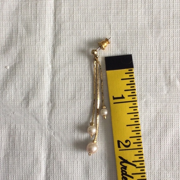 Gold and Pearl color -Inspired Dangle Earrings - Picture 7 of 8